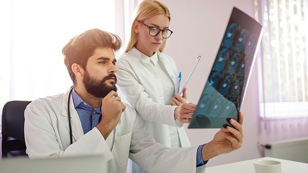 空气污染如何导致肺癌？