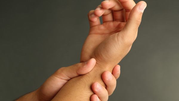 肾移植术后如何避免排异反应